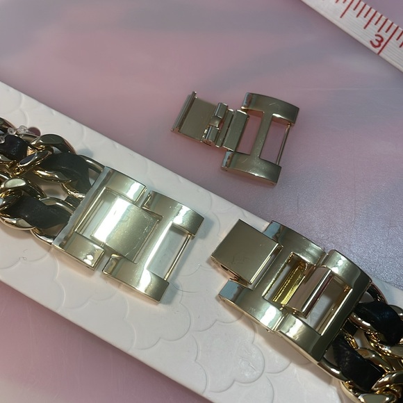 NWT Apple Watch band - Picture 7 of 7